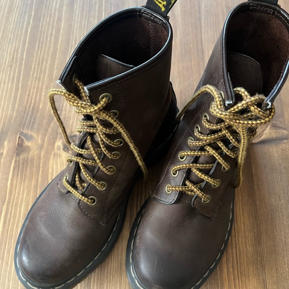 Dr. Martens 1460 Brown Leather Lace-Up Boots - Picture 4 of 7